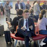 Osmani: Në 5 të mëngjesit, me një senduiç në dorë duke pritur aeroporteve