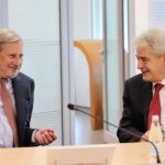 Ahmeti takon Hahn: Ta vazhdojmë rrugën drejt BE