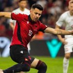 Daku reagon sërish: Shqipëri, o nëna ime