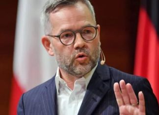 Deputeti gjerman: Jam kureshtar ta shoh çfarë jusfikimi do të ketë Vuçiqi