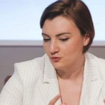 Deputetja shqiptare në Mal të Zi shpërthen për sulmin në Kosovë