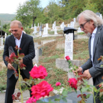 Karshillëk në emision me pagesë