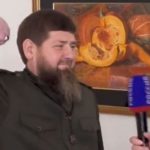 Kadyrov tregoi bicepsin kur u pyet lidhur me pretendimet për gjendjen e tij shëndetësore