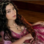 Fansat të shqetësuar, aktorja e famshme turke shfaqet e shpërfytyruar pas 2 divorceve (FOTO)