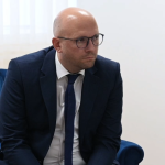 Sarrazin: Dënojmë fuqishëm sulmet kriminale e terroriste ndaj Policisë së Kosovës