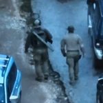 Policia konfirmon: Vritet njëri nga sulmuesit në veri