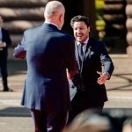 “O ma i miri i tanëve hajde”, “Baba i kombit”, merr vëmendje komunikimi mes Ramës e Abazoviqit