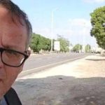 Gazetarit shqiptar i rrezikohet jeta në Izrael, i drejtohet arma