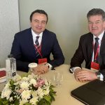Lajçak i përgjigjet për herë të parë Kurtit pas akuzave: Kur nuk të pëlqen mesazhi, e sulmon lajmëtarin