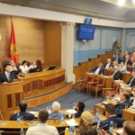 Votohet qeveria e re në Malin e Zi, kush u zgjodh kryeministër