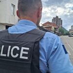 Leposaviq, ndalohet vetura me targa të Serbisë që kaloi kufirin ilegalisht