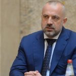 Radoiçiç heq dorë nga pronësia e kompanive në Serbi