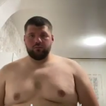 Humbi 60 kg për 9 muaj, flet i riu shqiptar: Dikur haja vetëm në fast-food dhe pica (VIDEO)
