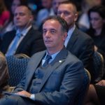 Ministri Azir Aliu uron për Ditën e Flamurit