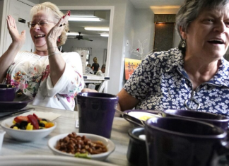 Vetmia vret, njerëzit që nuk shohin miqtë dhe familjen shpesh, vdesin më herët