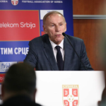 “Zot mos lejo që të na bjerë Shqipëria”, Presidenti i Federatës Serbe dëshiron të shmangë kuqezinjtë