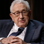 Ish-sekretari amerikan i Shtetit, Henry Kissinger, vdes në moshën 100-vjeçare