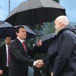 Rama dhe Kurti shtrëngojnë duart në Vlorë