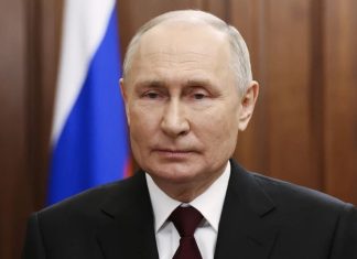 Zgjedhjet presidenciale në Rusi, Putin nuk tërhiqet, dorëzon zyrtarisht kandidaturën si i pavarur