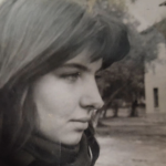 E njohët? Kur nuk ekzistonin as filtrat e as operacionet, aktorja shqiptare publikon foton e vitit 1976