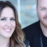 Info Shqip: Arbana Osmani e nisi prezantimin e Ferma VIP me një thumb për Ledionin dhe Big Brother?