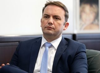 “Ali Ahmeti nuk lexon anketa dhe as rrjete sociale” – Osmani tregon se kur do të largohet BDI nga skena politike