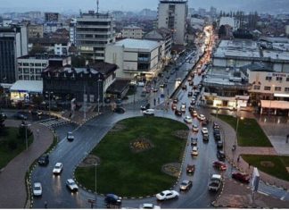 Tetovari gjen një çantë ku kishte para dhe dokumente personale, me ndihmën e policisë ia kthen pronarit