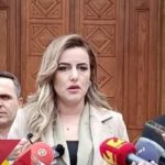 Opozita shqiptare bojkoton Kuvendin, derisa nuk zgjidhet anëtari i tyre në KSHZ