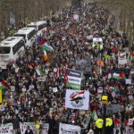 Mijëra protestues pro-Palestinë marshojnë në Londër kundër luftës dhe gjakderdhjes në Gaza