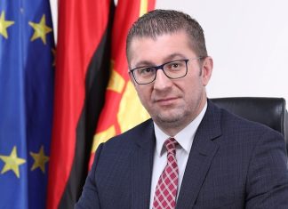 Mickoski i përgjigjet Ahmetit: Shumë shpejtë, gurabijet dhe qumështi do t’ju ngec në fyt!