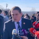 Politikani serb që bëri homazhe në Prekaz u rrah nga BIA, thotë se pjesëmarrës ishte edhe Radoiçiq (FOTO)