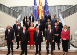 Talat Xhaferi merr sot detyrën e Kryeministrit të Maqedonisë së Veriut