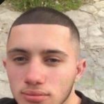 I vranë nipin për radhën te berberi, xhaxhai u jep 1 muaj Besë familjeve të autorëve
