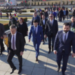 Një delagion i lartë i ASH-së për homazhe në Qendrën Memoriale të Jasharajve në Prekaz