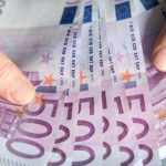 Qytetarët të zhytur deri në fyt në “kredi të shpejta”, shumica nuk mund t’i kthejnë