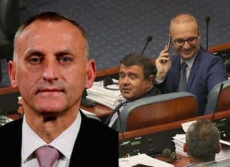 Deputetët e VMRO-së “ALL-IN”, në mbrojtje të ministrit dhe “cimerit” të Taravarit, Fatmir Mexhiti (FOTO)