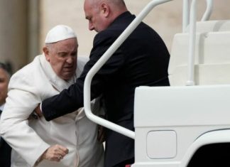 Ndodh e papritura, Papa Françesku transportohet me urgjencë drejt spitalit
