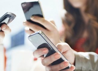 Italia ndalon celularët në shkolla me çdo kusht!