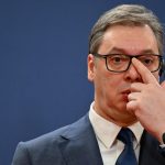Ndizen tensionet, Kroacia djeg foton e “Vuçiçit”, presidenti serb dhe Daçiç japin alarmin, paqja dhe stabiliteti mes dy vendeve në “fije të perit”