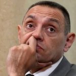 “Serbia do shpallet shtet gjenocidal!”, Deklarata ‘bombë’ e Vulin: Dodik do arrestohet