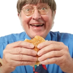 Një amerikan theu rekordin për më shumë Big Mac të ngrënë në jetën e tij, ai hëngri mbi 34,000 sanduiçe në gjysmë shekulli