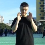 17-vjeçari, Ahmed Gjini: Prej moshës 6-vjeç falem dhe predikoj fenë time (VIDEO)