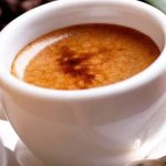 Info Shqip: Më mirë kafe apo makiato? Ja çfarë këshillojnë ekspertët