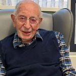 U shpall njeriu më i vjetër në botë, britaniku ka lindur në të njëjtin vit që Titaniku është mbytur