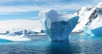 Info Shqip: Kamerë në një vrimë të madhe nën Antarktidë, ç’ka në fund? (VIDEO)