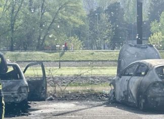 Shuhet zjarri afër Kalasë së Shkupit, digjen pesë automjete