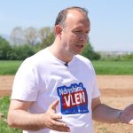 “Zoti ua shtoftë bereqetin”, Gashi takon bujqit