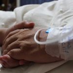 Infermierja që zbuloi se ç’ndodh me trupin para vdekjes (VIDEO)
