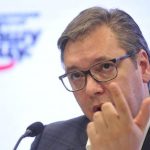 Serbia “tregon muskujt”, Vuçiç kërcënon sërish Kosovën: Për 20 ditë do të shihni për herë të parë se si gjuajnë dronët tanë