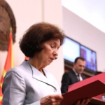 Presidenca: Presidentja maqedonase ka të drejtë të përdorë emrin Maqedoni, betimi solemn është nënshkruar duke përdorur emrin kushtetues